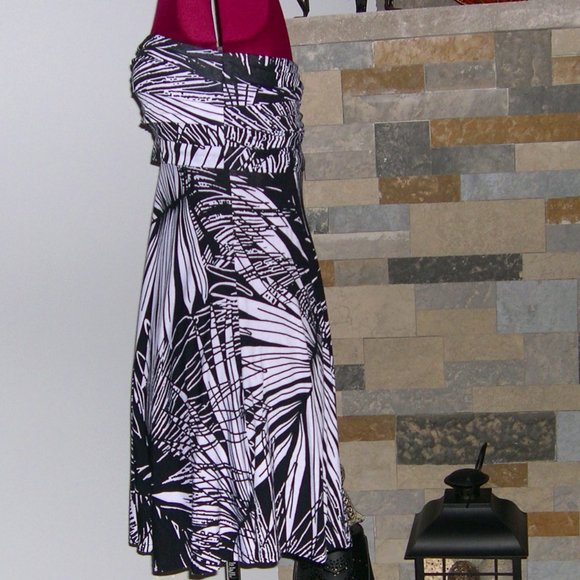 Cache S Black White Strapless Dress Leaf Pattern - Picture 2 of 6